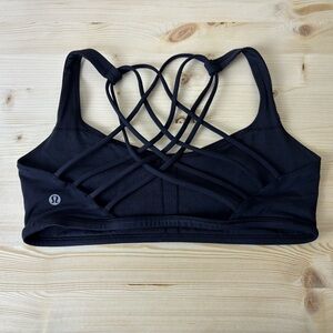 Lululemon Bra Women Size 10 Black Free To Be Wild Light Support Athleisure Gym